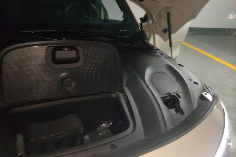Used smart #3 2023 Pulse Four-Wheel Drive Edition Engine Bay Left