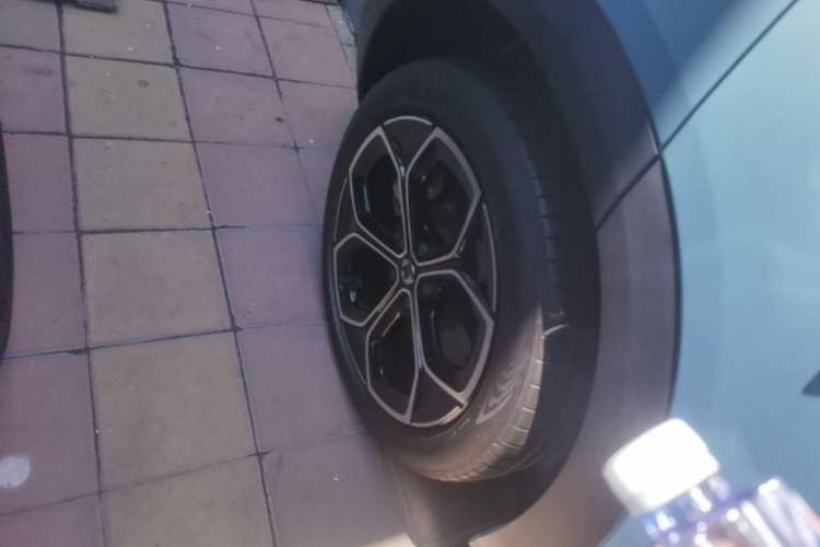 Used smart #3 2024 Dynamic All-Wheel Drive Edition Right Rear Wheel Hub