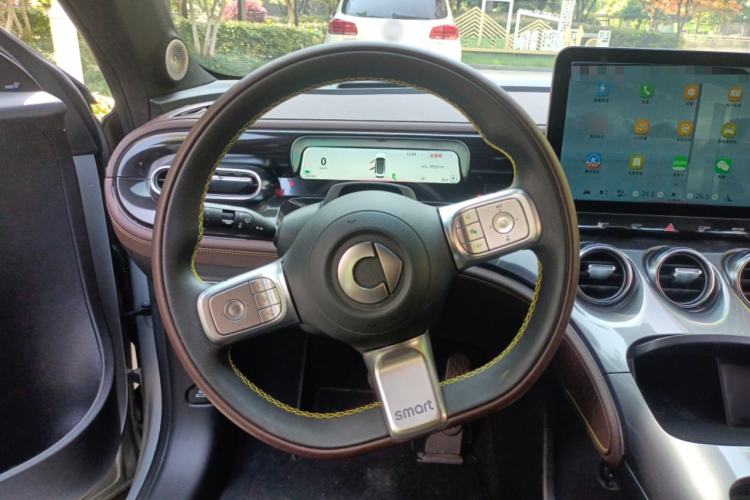 Used smart #3 2024 Dynamic All-Wheel Drive Edition Steering Wheel