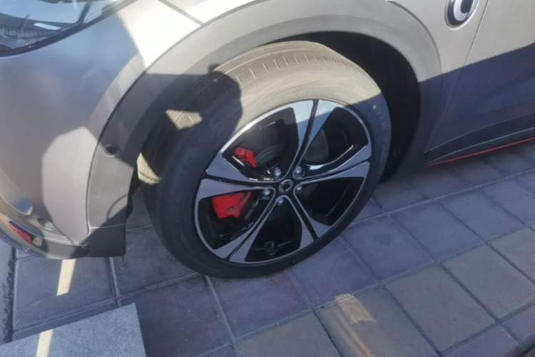 Used smart #3 2024 BRABUS Performance Edition Left Front Wheel Hub