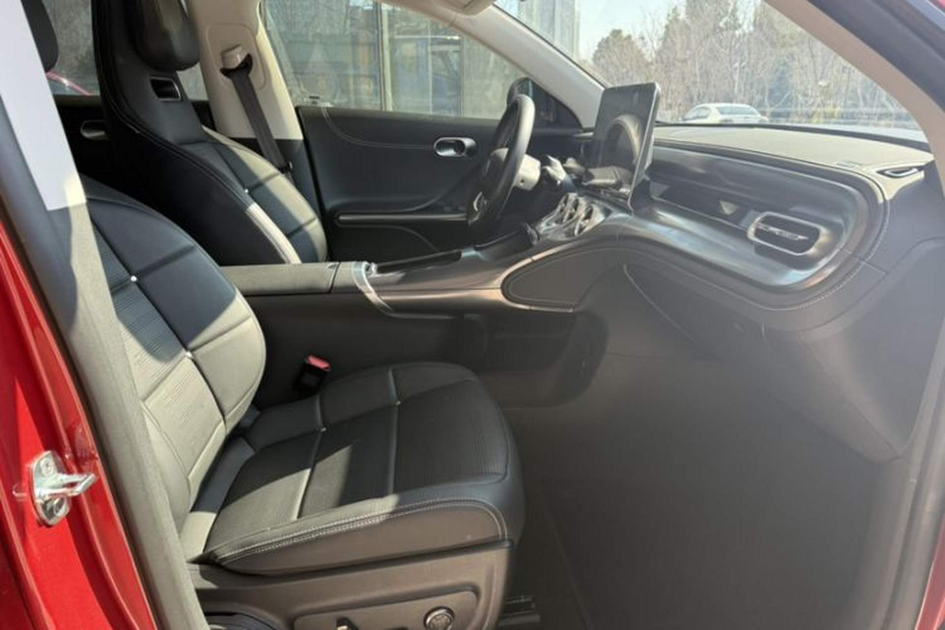 Used smart #3 2024 Dynamic Long-Range Edition Interior 1