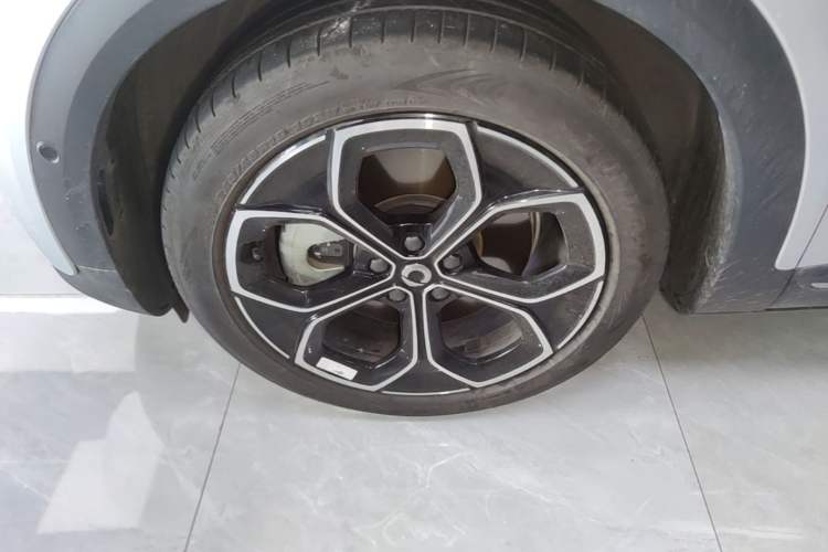 Used smart #3 2024 Dynamic All-Wheel Drive Edition Left Front Wheel Hub