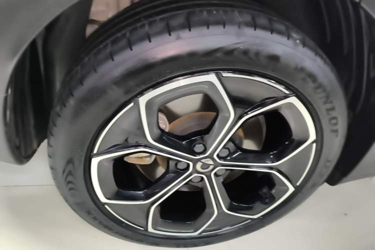 Used smart #3 2024 Dynamic Long-Range Edition Right Rear Wheel Hub