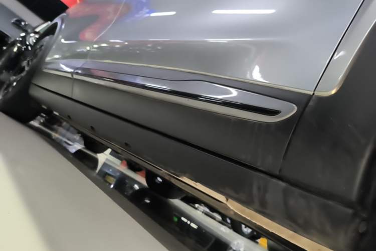 Used smart #3 2024 Dynamic Long-Range Edition Right Side Sill