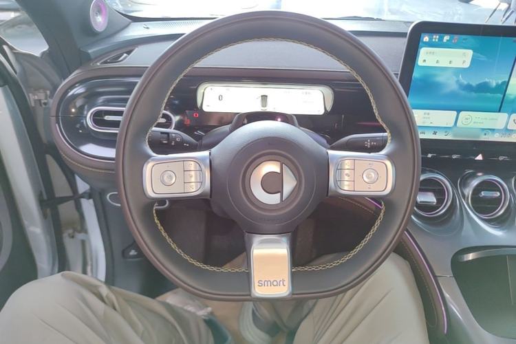 Used smart #3 2024 Dynamic All-Wheel Drive Edition Steering Wheel