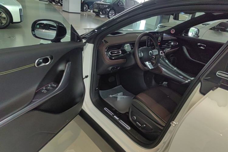 Used smart #3 2024 Dynamic All-Wheel Drive Edition Driver Seat