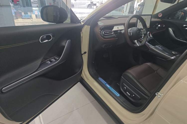 Used smart #3 2024 Dynamic All-Wheel Drive Edition Driver Seat