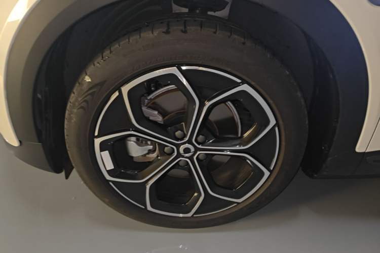 Used smart #3 2024 Dynamic Standard Edition Left Front Wheel Hub