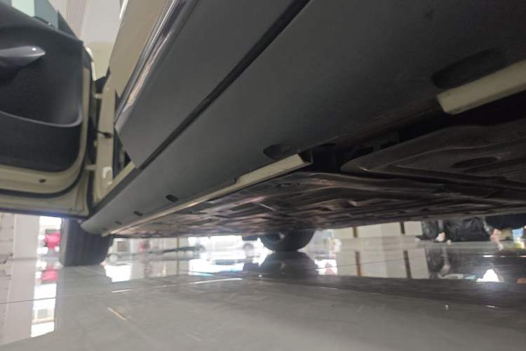 Used smart #3 2024 Dynamic All-Wheel Drive Edition Left Side Sill