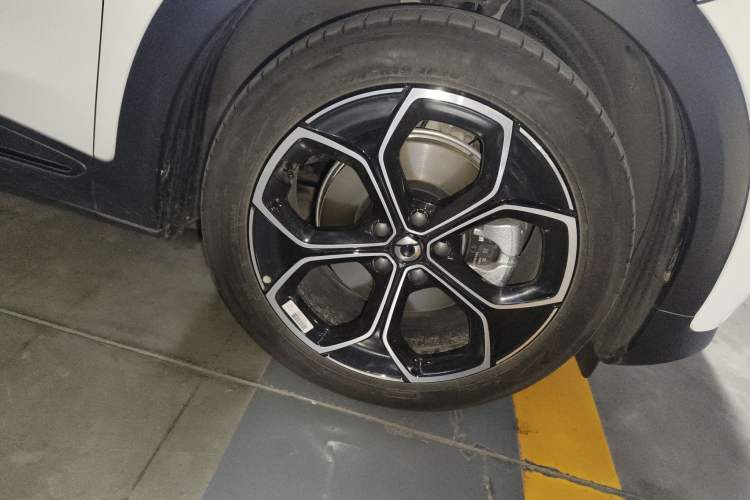 Used smart #3 2024 Dynamic Long-Range Edition Right Front Wheel Hub