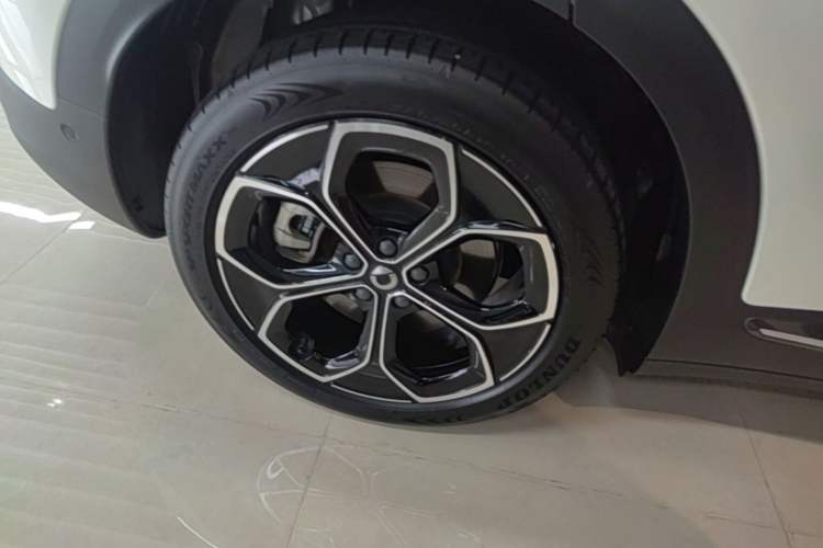Used smart #3 2024 Dynamic All-Wheel Drive Edition Right Rear Wheel Hub
