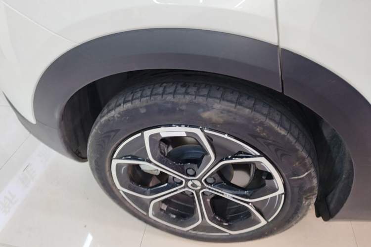 Used smart #3 2024 Dynamic Long-Range Edition Right Rear Wheel Hub