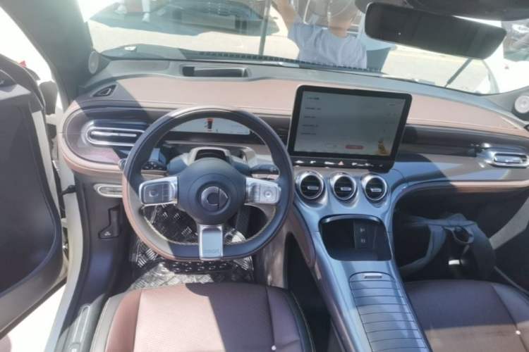 Used smart #3 2024 Dynamic All-Wheel Drive Edition Steering Wheel