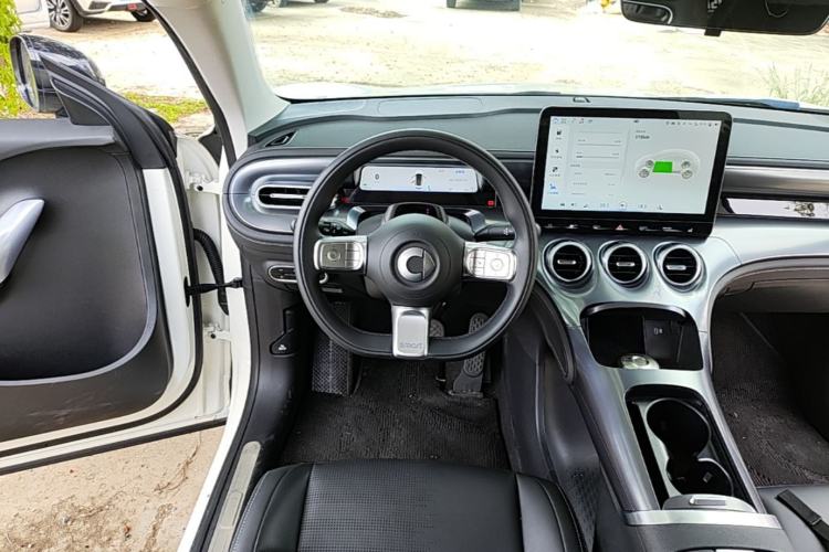 Used smart #3 2024 Dynamic Long-Range Edition Steering Wheel