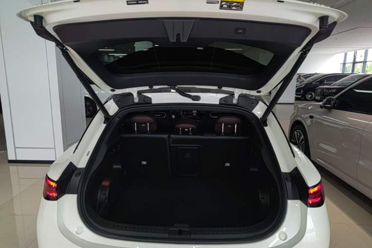 Used smart #3 2024 Dynamic All-Wheel Drive Edition Trunk