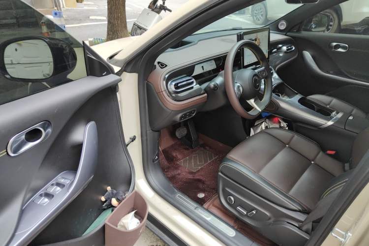Used smart #3 2024 Dynamic All-Wheel Drive Edition Driver Seat
