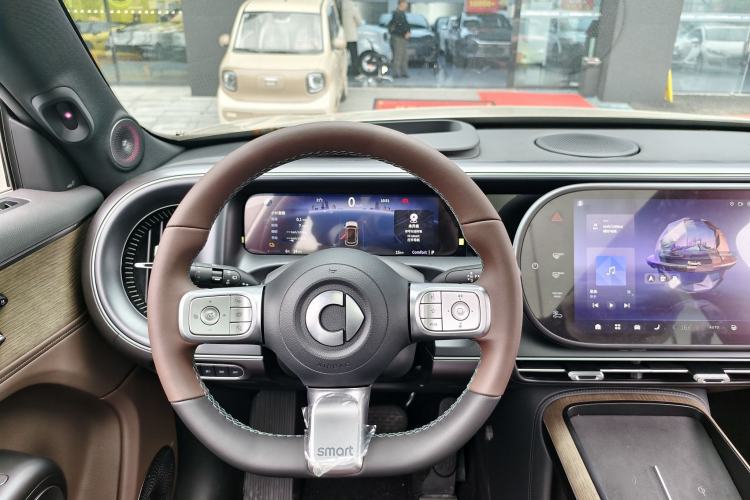 Used smart #5 2024 Long-Range Journey Luxury Edition Interior 2