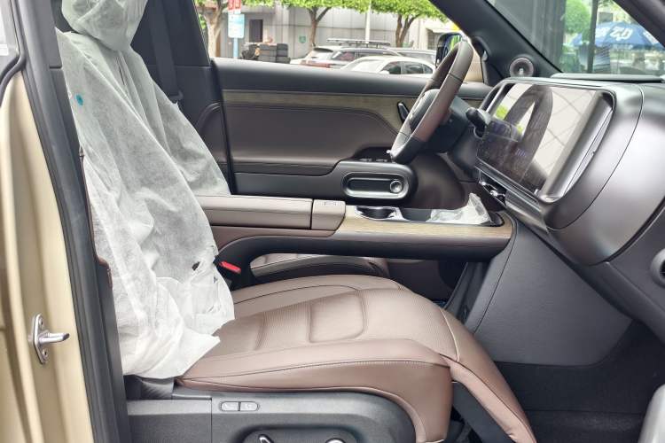 Used smart #5 2024 Long-Range Journey Luxury Edition Interior 5