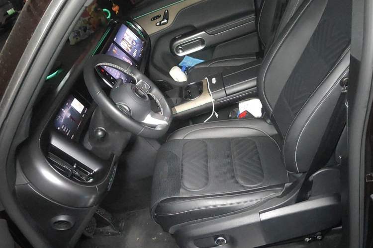 Used smart #5 2024 Long-Range Journey Luxury Edition Left Front Seat