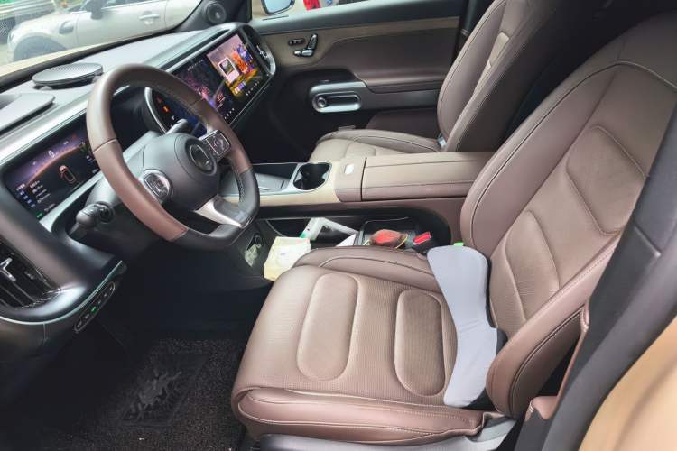 Used smart #5 2024 Ultra-Long Range Extraordinary Journey Luxury Edition Left Front Seat