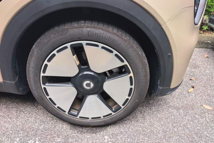 Used smart #5 2024 Ultra-Long Range Extraordinary Journey Luxury Edition Right Front Wheel Hub