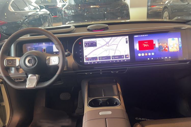 Used smart #5 2024 Long-Range Journey Luxury Edition Interior 3