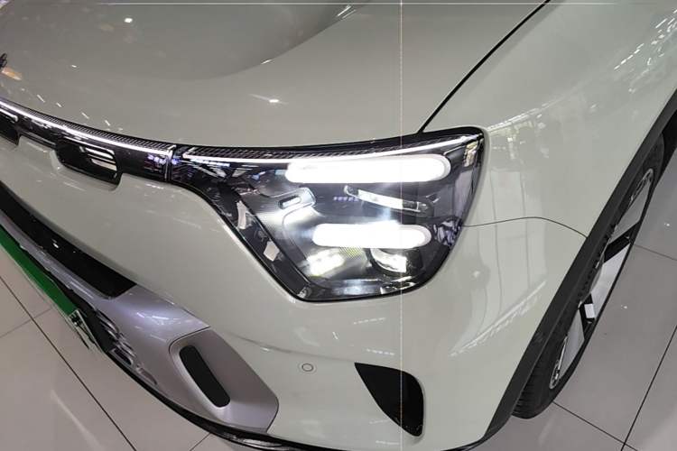 Used smart #5 2024 Ultra-Long Range Extraordinary Journey Luxury Edition Left Front Headlight