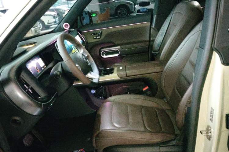Used smart #5 2024 Ultra-Long Range Extraordinary Journey Luxury Edition Left Front Seat