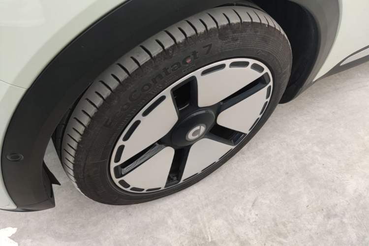 Used smart #5 2024 Ultra-Long Range Extraordinary Journey Luxury Edition Left Front Wheel Hub