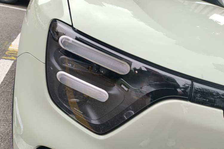 Used smart #5 2024 Ultra-Long Range Extraordinary Journey Luxury Edition Right Front Headlight