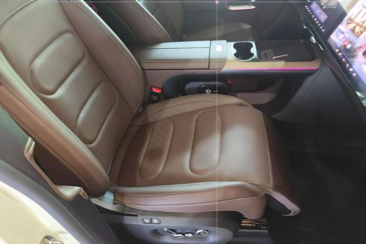 Used smart #5 2024 Ultra-Long Range Extraordinary Journey Luxury Edition Right Front Seat
