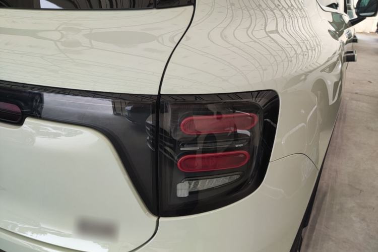 Used smart #5 2024 Ultra-Long Range Extraordinary Journey Luxury Edition Right Rear Taillight
