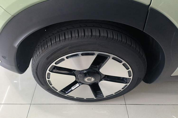 Used smart #5 2024 Ultra-Long Range Extraordinary Journey Luxury Edition Right Rear Wheel Hub