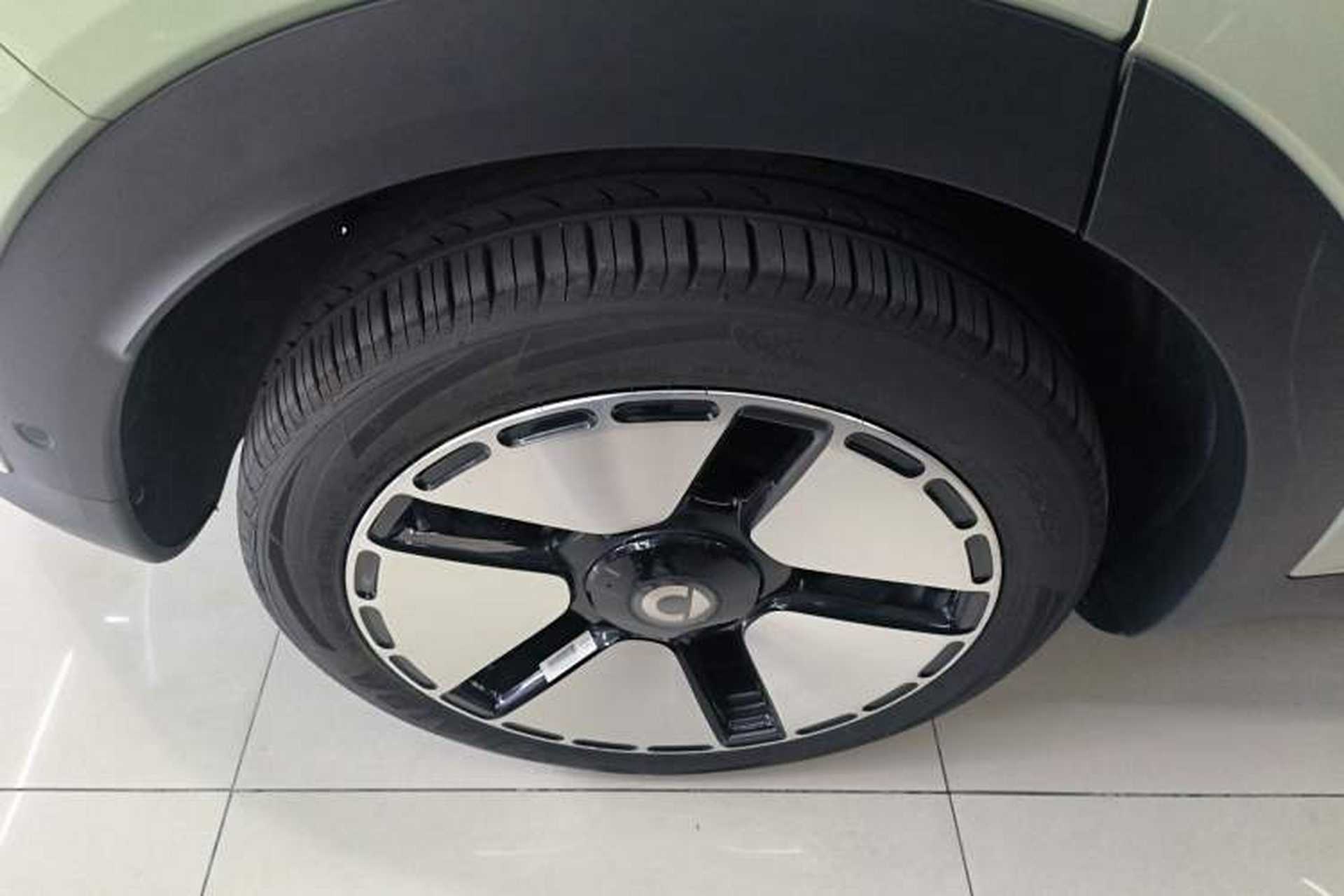 Used smart #5 2024 Ultra-Long Range Extraordinary Journey Luxury Edition Right Rear Wheel Hub