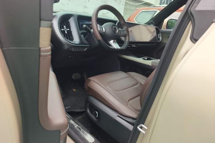 Used smart #5 2024 Long-Range Journey Luxury Edition Driver Seat