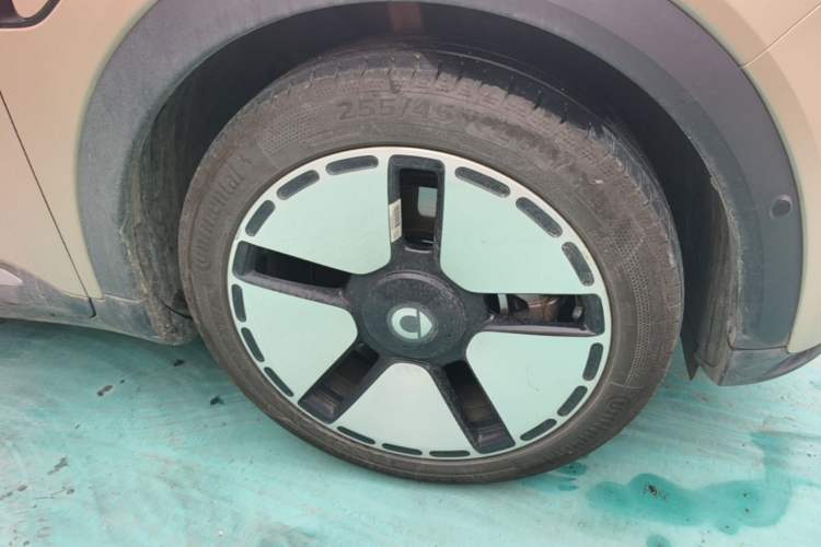 Used smart #5 2024 Long-Range Journey Luxury Edition Right Front Wheel Hub