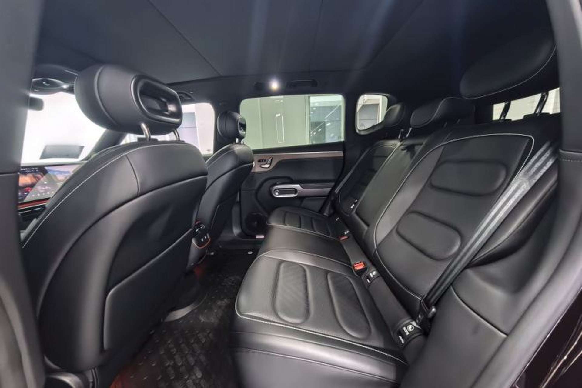Used smart #5 2024 Long-Range Journey Luxury Edition Left Rear Seat