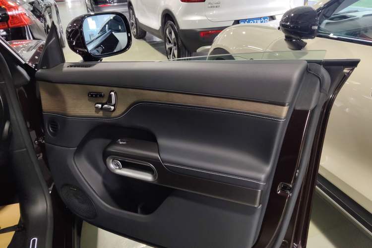 Used smart #5 2024 Ultra-Long Range Extraordinary Journey Luxury Edition Right Front Door Interior