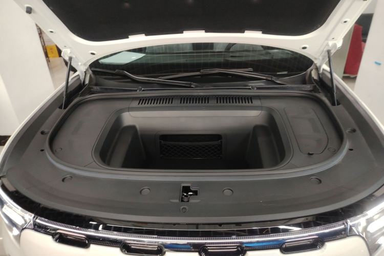 Used smart #5 2024 Long-Range Journey Luxury Edition Engine Bay