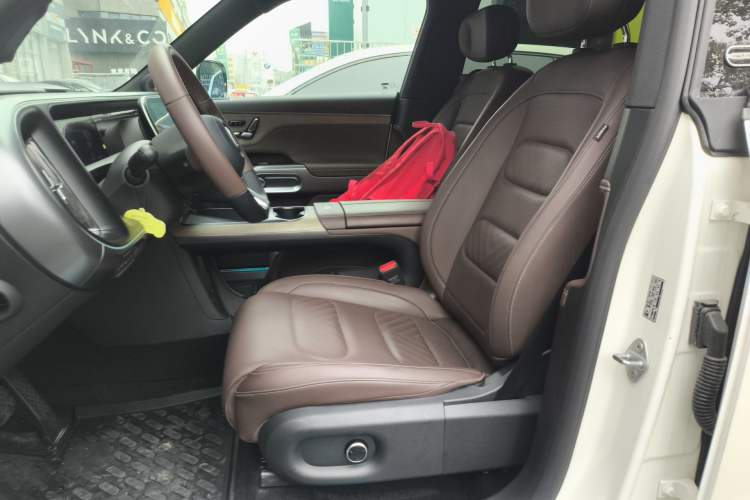 Used smart #5 2024 Ultra-Long Range Extraordinary Journey Luxury Edition Left Front Seat