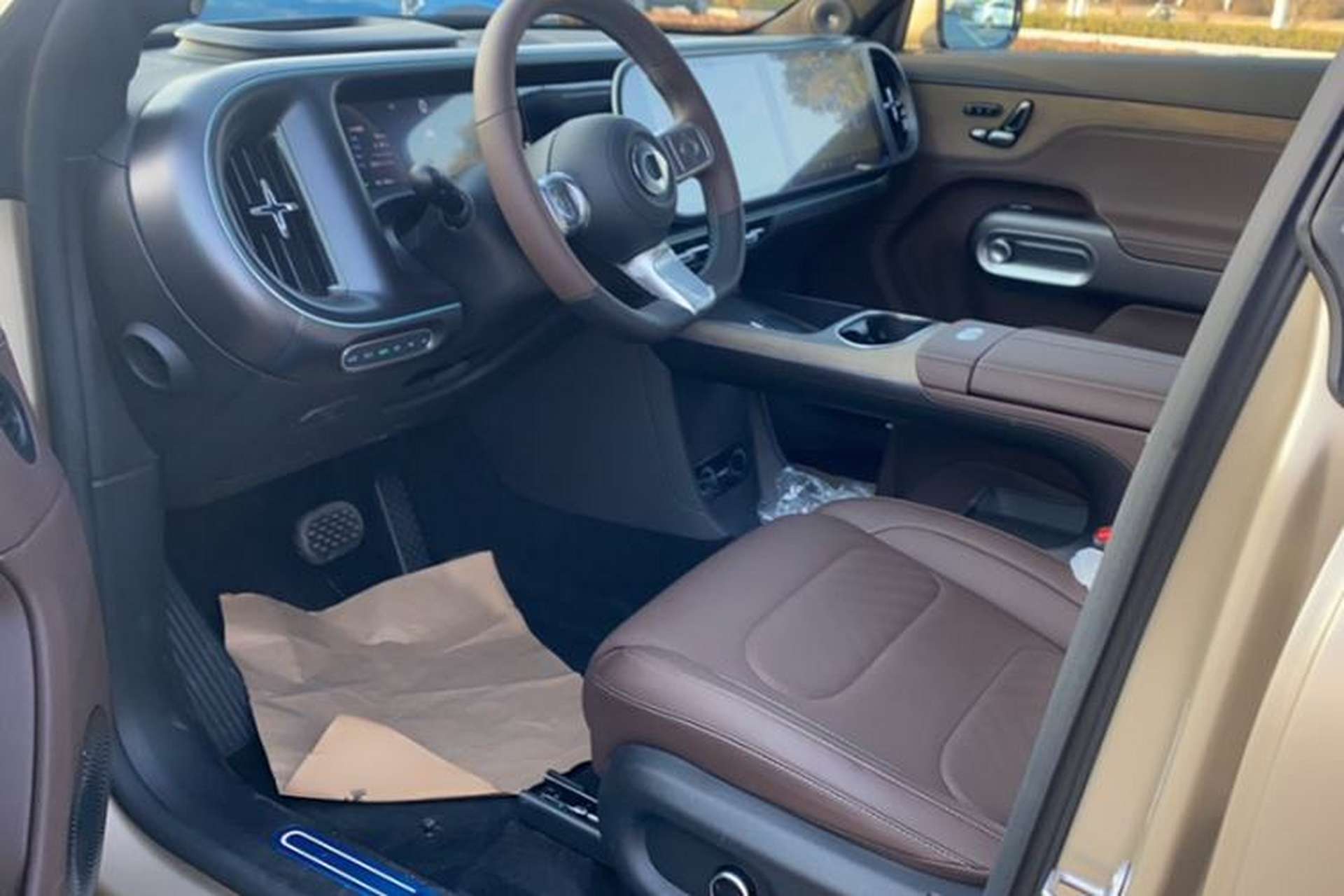 Used smart #5 2024 Long-Range Journey Luxury Edition Left Front Seat