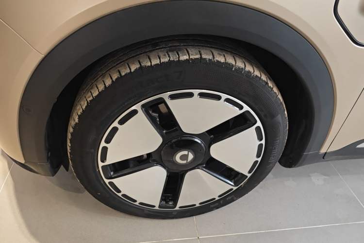 Used smart #5 2024 Ultra-Long Range Extraordinary Journey Luxury Edition Left Front Wheel Hub