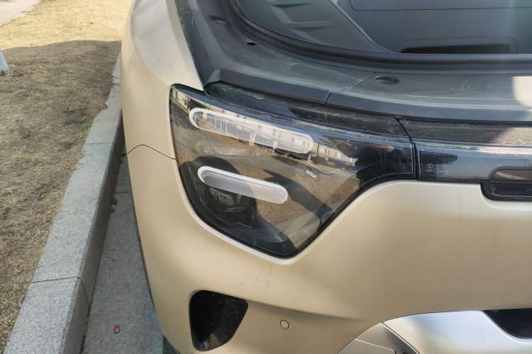 Used smart #5 2024 Long-Range Journey Luxury Edition Right Front Headlight