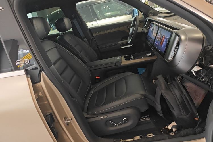 Used smart #5 2024 Ultra-Long Range Extraordinary Journey Luxury Edition Right Front Seat