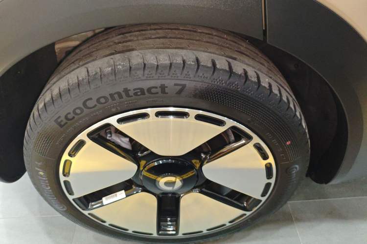 Used smart #5 2024 Long-Range Journey Luxury Edition Right Rear Wheel Hub