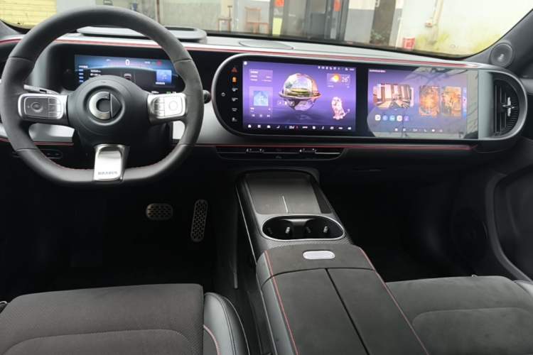 Used smart #5 2025 BRABUS Supercharged Edition Center Console