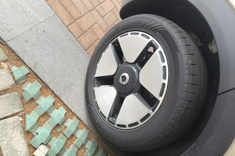 Used smart #5 2026 Model 252 Max Right Rear Wheel Hub