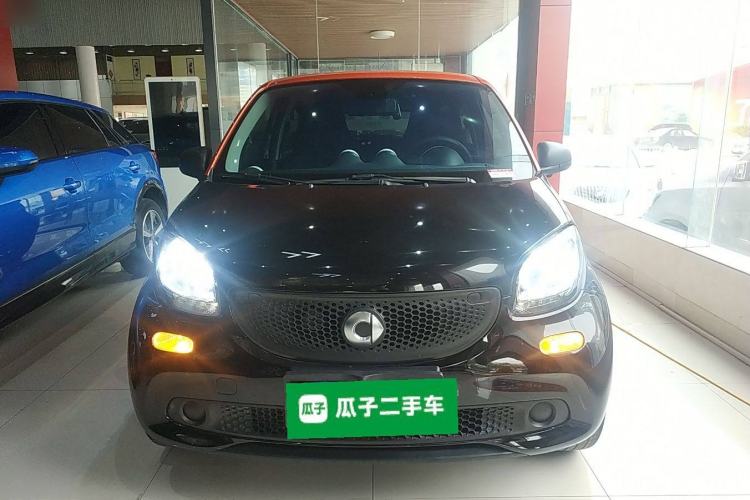 Used smart forfour 2018 1.0L 52 kW Dynamic Edition Front
