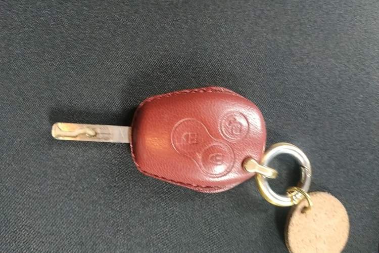 Used smart forfour 2018 1.0L 52 kW Dynamic Edition Vehicle Key