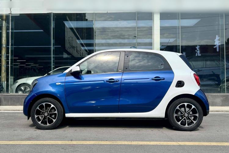 Used smart forfour 2016 1.0L 52 kW Passion Edition Exterior 2
